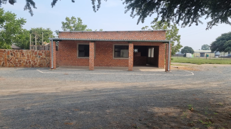 Commercial Property for Sale in Jan Kempdorp Northern Cape